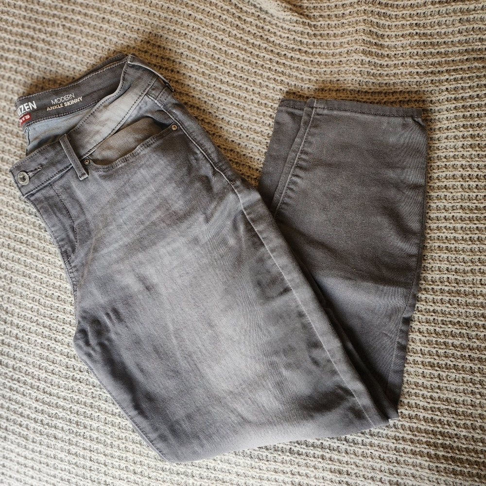 Denizen Ankle Skinny Grey Jeans Size 8